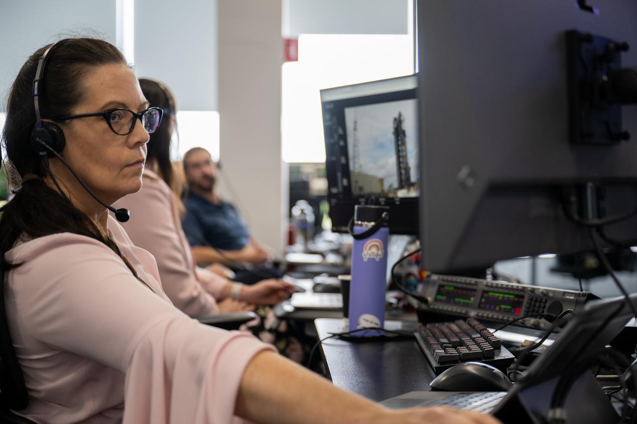 Emily Nelson, NASA's chief flight director, monitors the countdown of the launch of a SpaceX Falcon 9 rocket carrying the company's Dragon spacecraft on NASA’s SpaceX Crew-9 mission with NASA astronaut Nick Hague and Roscosmos cosmonaut Aleksandr Gorbunov onboard, Saturday, Sept. 28, 2024, in the control center of SpaceX’s HangarX at NASA’s Kennedy Space Center in Florida. NASA’s SpaceX Crew-9 mission is the ninth crew rotation mission of the SpaceX Dragon spacecraft and Falcon 9 rocket to the International Space Station as part of the agency’s Commercial Crew Program. Hague and Gorbunov are scheduled to launch at 1:17 p.m. EDT, from Space Launch Complex 40 at the Cape Canaveral Space Force Station. Photo Credit: (NASA/Keegan Barber)