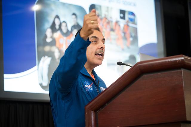 NASA image: White House Hispanic Heritage Month Event