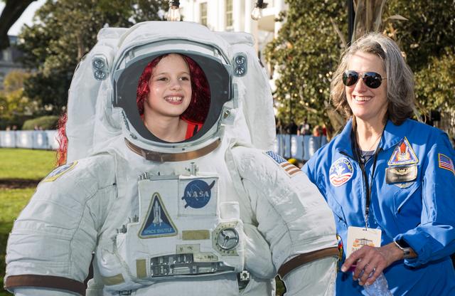 NASA image: White House Hallo-READ Event