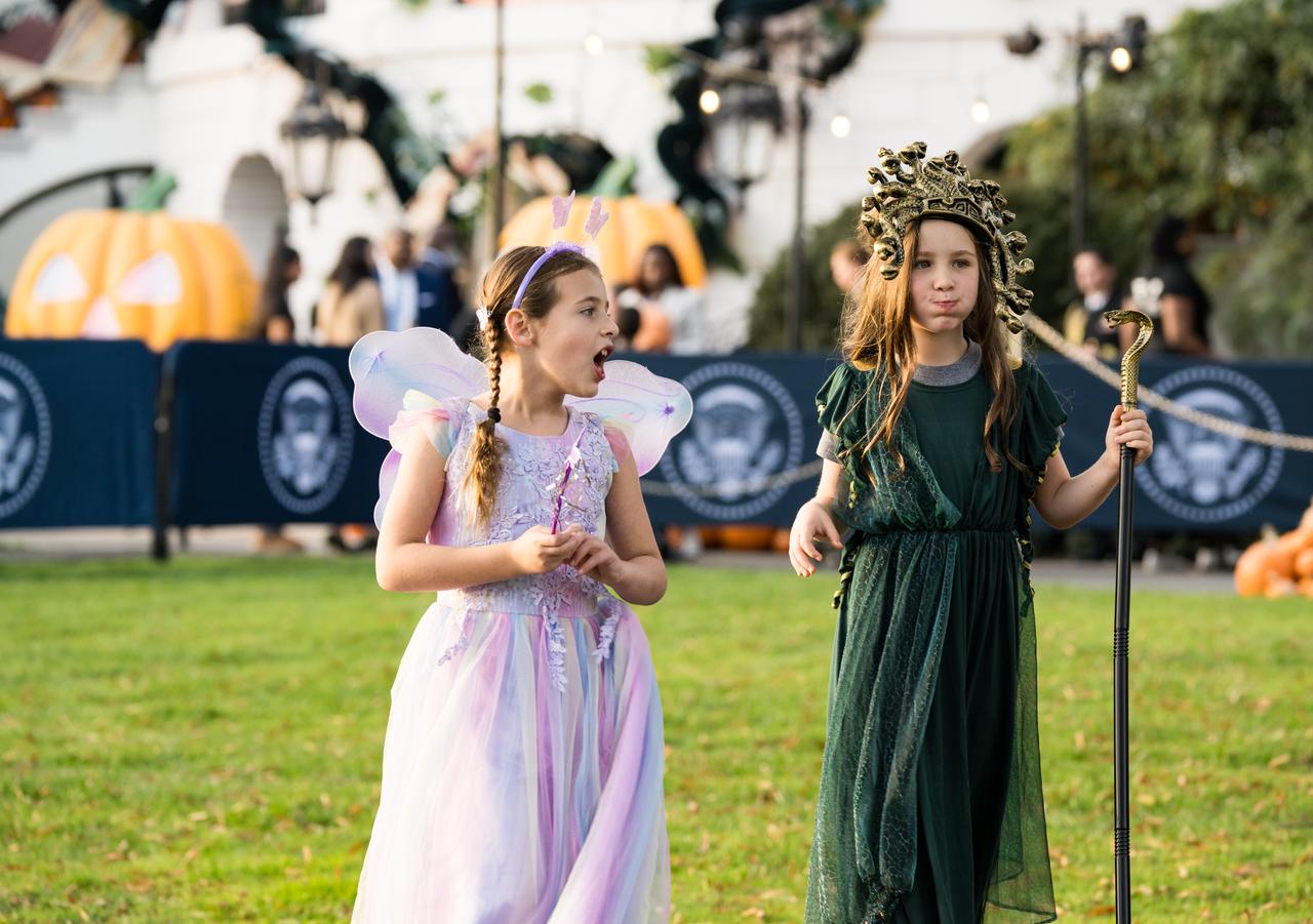Visitors are seen at a White House Halloween themed event titled, “Hallo-READ!” on Wednesday, Oct. 30, 2024 on the south lawn of the White House in Washington. Photo Credit: (NASA/Aubrey Gemignani)