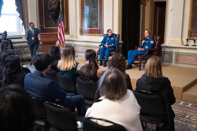 NASA image: Expediton 70 Postflight Fireside Chat at EEOB