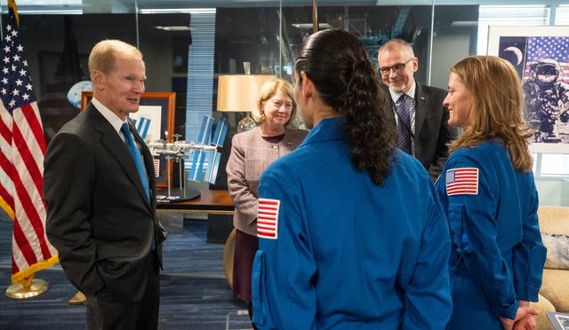 NASA image: Expediton 70 Astronauts Meet with Agency Leadership