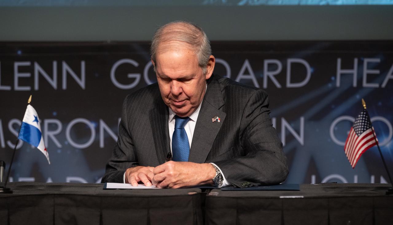 Ambassador of the Republic of Panama to the United States of America José Miguel Alemán Healy, signs the Artemis Accords, Wednesday, Dec. 11, 2024, at the Mary W. Jackson NASA Headquarters building in Washington. The Republic of Panama is the 49th country to sign the Artemis Accords, which establish a practical set of principles to guide space exploration cooperation among nations participating in NASA’s Artemis program. Photo Credit: (NASA/Joel Kowsky)