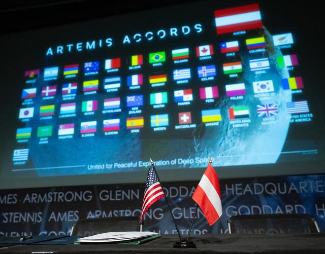 NASA image: Republic of Austria Artemis Accords Signing