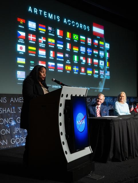 NASA image: Republic of Austria Artemis Accords Signing
