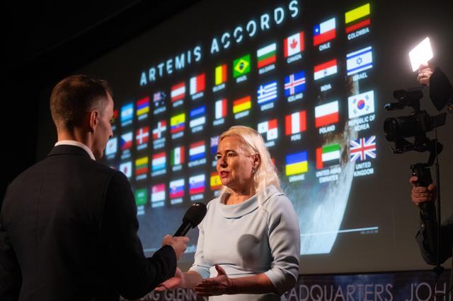 NASA image: Republic of Austria Artemis Accords Signing