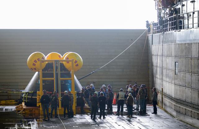 NASA image: NASA Artemis Underway Recovery Test 12