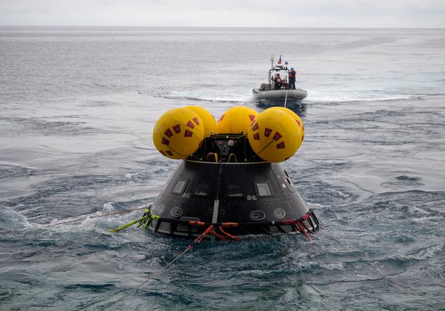 NASA image: NASA Artemis Underway Recovery Test 12