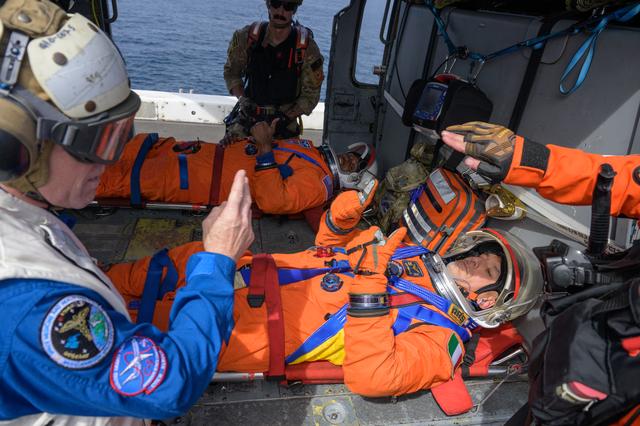 NASA image: NASA Artemis Underway Recovery Test 12