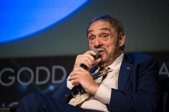 NASA image: John Rhys-Davies at NASA Headquarters