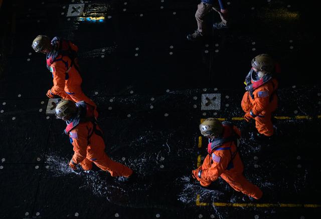 NASA image: NASA Artemis Underway Recovery Test 12