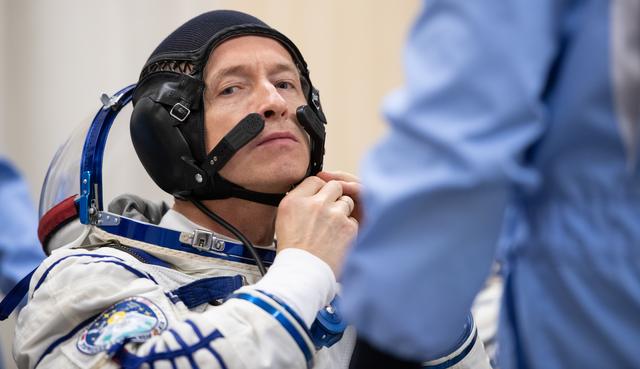 NASA image: Expedition 73 Preflight