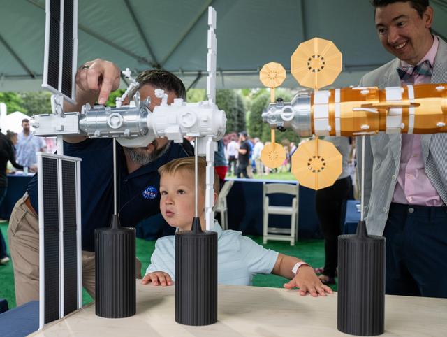 NASA image: NASA STEM Activities at the White House Easter Egg Roll