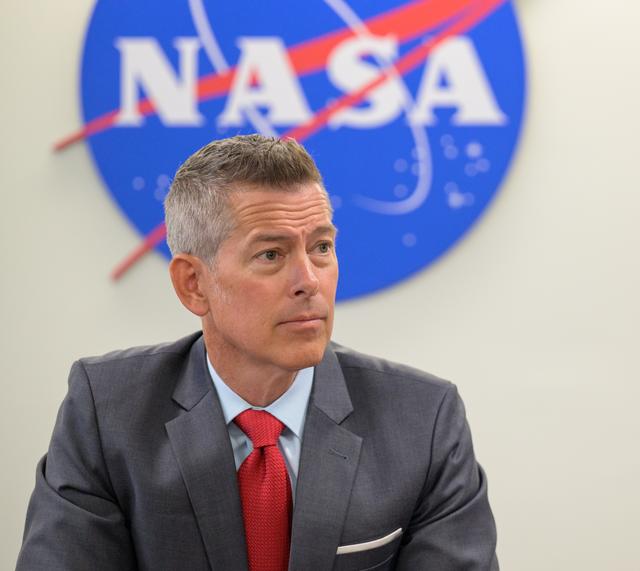 NASA image: Acting Administrator Sean Duffy Meets with Senior Leadership