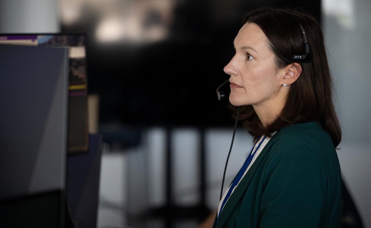 Nicole Jordan, NASA operations manager for the Commercial Crew Program, monitors the countdown during a dress rehearsal in preparation for the launch of a SpaceX Falcon 9 rocket carrying the company's Dragon spacecraft on NASA’s SpaceX Crew-11 mission with NASA astronauts Zena Cardman, Mike Fincke, JAXA (Japan Aerospace Exploration Agency) astronaut Kimiya Yui, and Roscosmos cosmonaut Oleg Platonov onboard, Monday, July 28, 2025, in the control room of SpaceX’s HangerX at NASA’s Kennedy Space Center in Florida. NASA’s SpaceX Crew-11 mission is the eleventh crew rotation mission of the SpaceX Dragon spacecraft and Falcon 9 rocket to the International Space Station as part of the agency’s Commercial Crew Program. Cardman, Fincke, Yui, Platonov are scheduled to launch on 12:09 p.m. EDT on Thursday, July 31, from Launch Complex 39A at the NASA's Kennedy Space Center. Photo Credit: (NASA/Joel Kowsky)