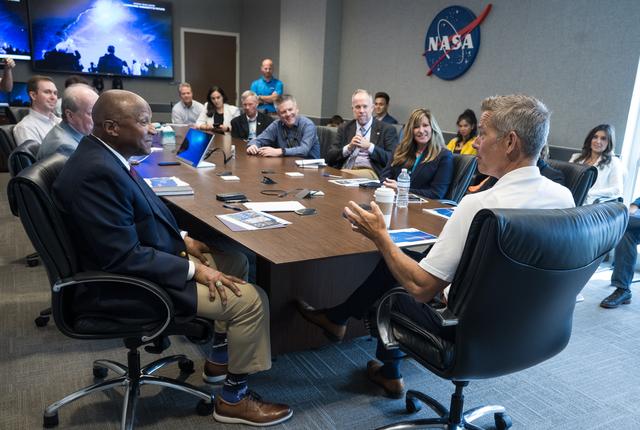 NASA image: Acting Admin Sean Duffy Meets with KSC Leadership