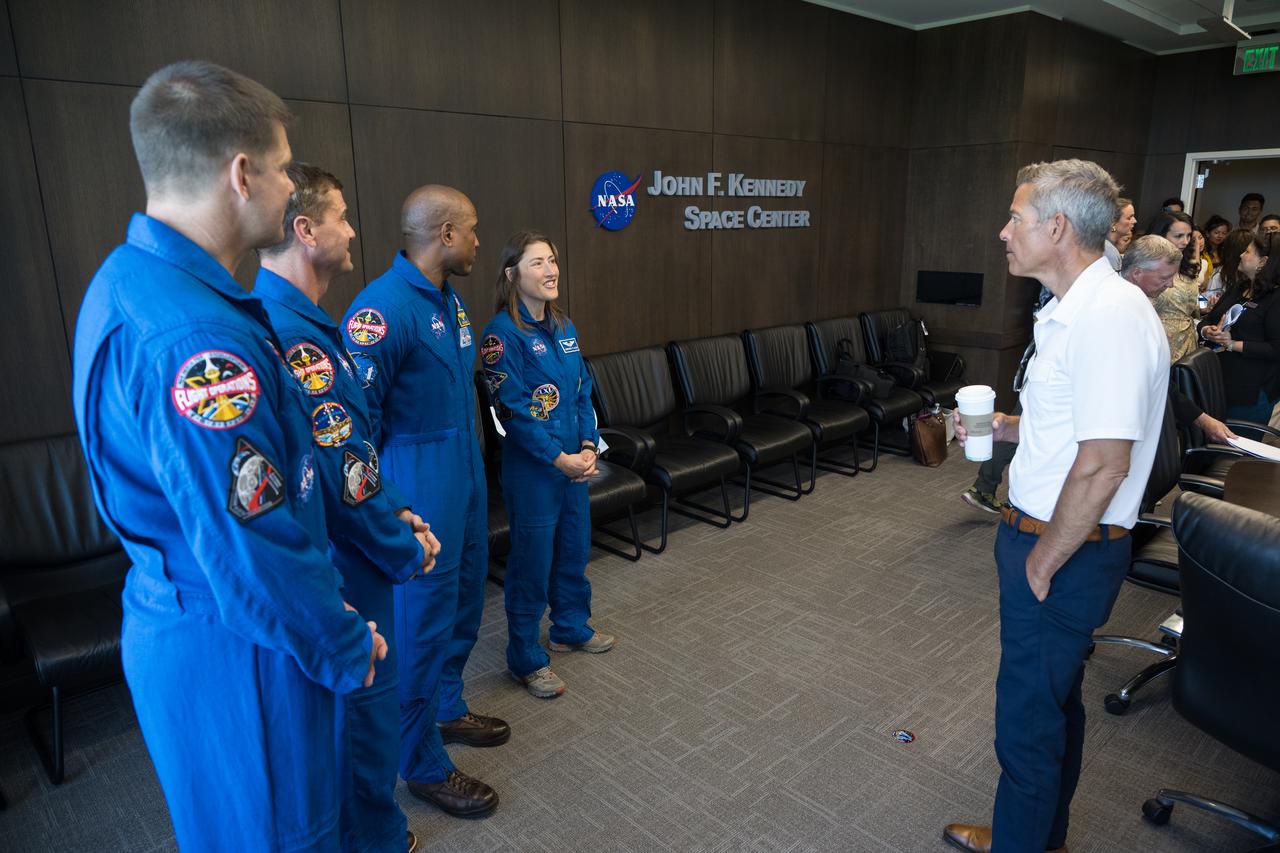 Acting NASA Administrator Sean Duffy, right, meets with Artemis II astronauts, from right to left, NASA astronauts Christina Koch, Victor Glover, Reid Wiseman, and Canadian Space Agency (CSA) astronaut Jeremy Hansen, Wednesday, July 30, 2025, at NASA’s Kennedy Space Center in Florida. Photo Credit: (NASA/Aubrey Gemignani)
