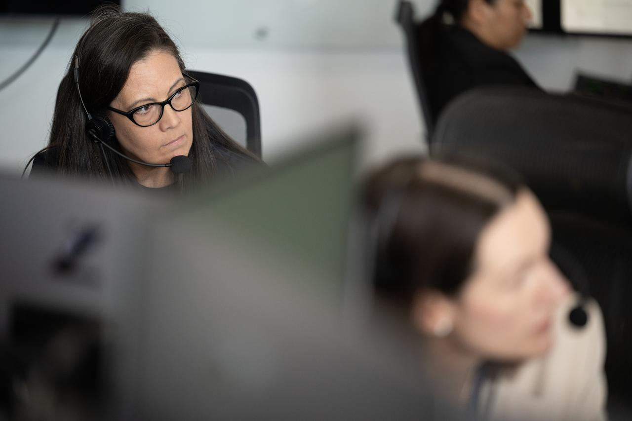 Emily Nelson, NASA's chief flight director, monitors the countdown of a launch attempt of a SpaceX Falcon 9 rocket carrying the company's Dragon spacecraft on NASA’s SpaceX Crew-11 mission with NASA astronauts Zena Cardman, Mike Fincke, JAXA (Japan Aerospace Exploration Agency) astronaut Kimiya Yui, and Roscosmos cosmonaut Oleg Platonov onboard, Thursday, July 31, 2025, in the control center of SpaceX’s HangarX at NASA’s Kennedy Space Center in Florida. NASA’s SpaceX Crew-11 mission is the eleventh crew rotation mission of the SpaceX Dragon spacecraft and Falcon 9 rocket to the International Space Station as part of the agency’s Commercial Crew Program. Today’s launch of Cardman, Fincke, Yui, Platonov was scrubbed due to weather and is now scheduled for 11:43 a.m. EDT on Friday, August 1, from Launch Complex 39A at the NASA's Kennedy Space Center. Photo Credit: (NASA/Joel Kowsky)