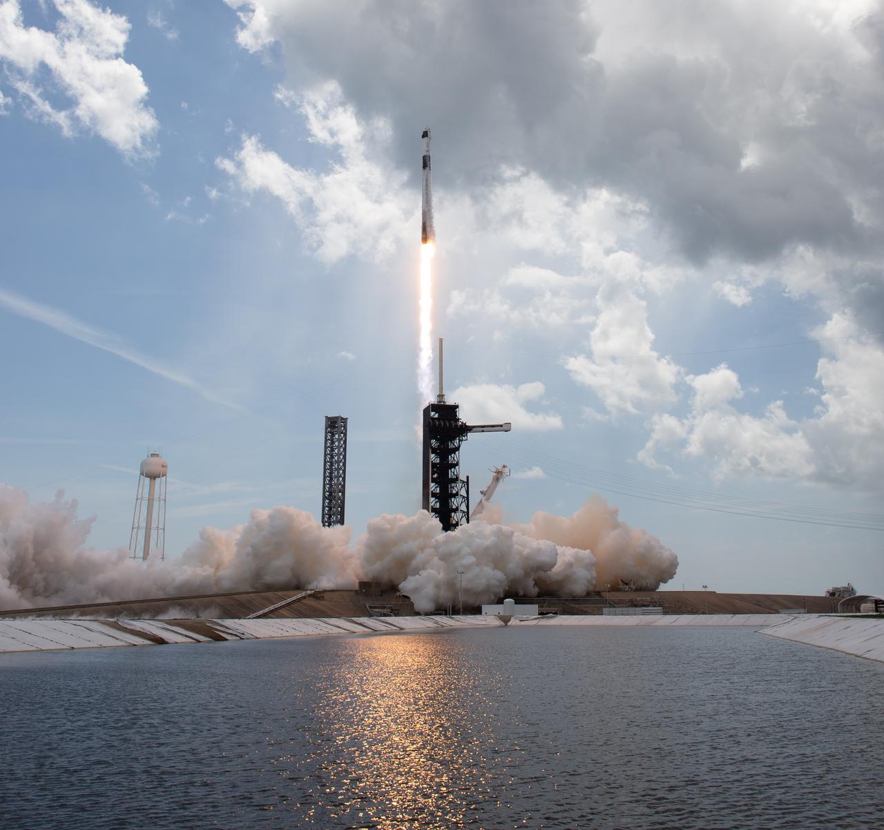 A SpaceX Falcon 9 rocket carrying the company's Dragon spacecraft is launched on NASA’s SpaceX Crew-11 mission to the International Space Station with NASA astronauts Zena Cardman, Mike Fincke, JAXA (Japan Aerospace Exploration Agency) astronaut Kimiya Yui, and Roscosmos cosmonaut Oleg Platonov onboard, Friday, Aug. 1, 2025, from NASA's Kennedy Space Center in Florida. NASA’s SpaceX Crew-11 mission is the eleventh crew rotation mission of the SpaceX Dragon spacecraft and Falcon 9 rocket to the International Space Station as part of the agency’s Commercial Crew Program. Cardman, Fincke, Yui, Platonov launched at 11:43 a.m. EDT from Launch Complex 39A at the NASA's Kennedy Space Center to begin a six month mission aboard the orbital outpost. Photo Credit: (NASA/Joel Kowsky)