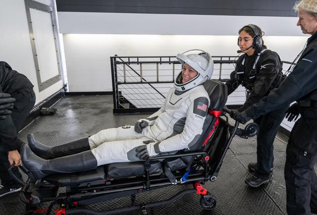 NASA image: NASA’s SpaceX Crew-10 Splashdown