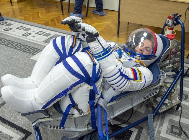 NASA image: Expedition 74 Preflight