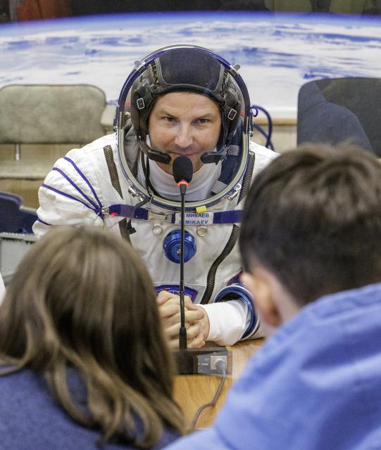 NASA image: Expedition 74 Preflight