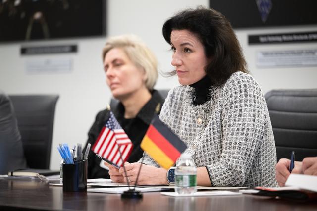 NASA Associate Administrator Meets with German Minister for Rese