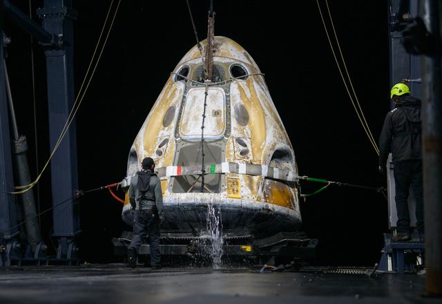 NASA image: NASA’s SpaceX Crew-11 Splashdown