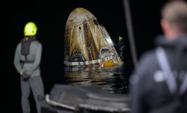 NASA image: NASA’s SpaceX Crew-11 Splashdown