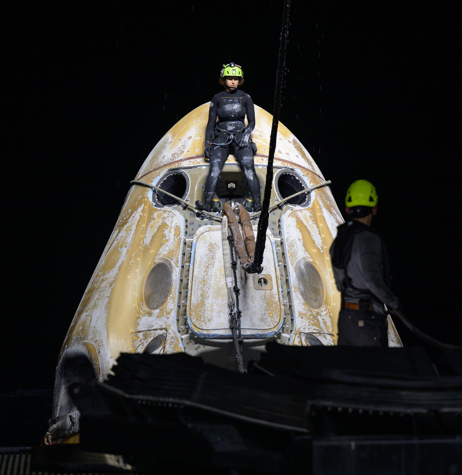 Support teams work around the SpaceX Dragon Endeavour spacecraft shortly after it landed with NASA astronauts Zena Cardman, Mike Fincke, JAXA (Japan Aerospace Exploration Agency) astronaut Kimiya Yui, and Roscosmos cosmonaut Oleg Platonov aboard in the Pacific Ocean off the coast of San Diego, Calif., Thursday, Jan. 15,2026. Cardman, Fincke, Yui, Platonov are returning after 167 days in space as part of Expedition 74 aboard the International Space Station. Photo Credit: (NASA/Bill Ingalls)