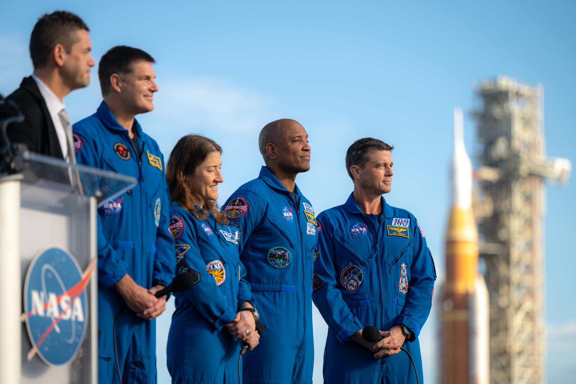 NASA Administrator Jared Isaacman; CSA (Canadian Space Agency) astronaut Jeremy Hansen, Artemis II mission specialist; NASA astronaut Christina Koch, Artemis II mission specialist; NASA astronaut Victor Glover, Artemis II pilot; and NASA astronaut Reid Wiseman, Artemis II commander, participate in a press conference as NASA’s Artemis II SLS (Space Launch System) rocket and Orion spacecraft roll out to Launch Complex 39B, Saturday, Jan. 17, 2026, at NASA’s Kennedy Space Center in Florida. Photo Credit: (NASA/John Kraus)