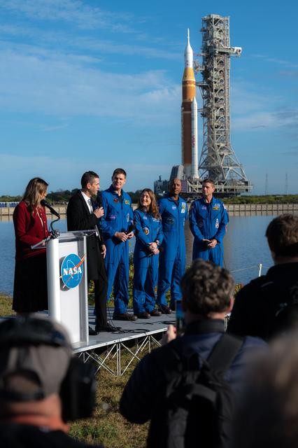 NASA image: Artemis II rollout