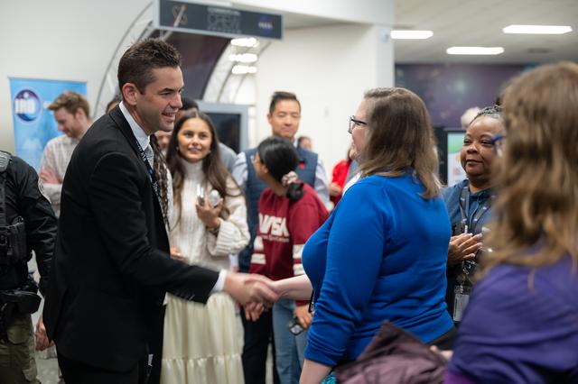 NASA image: Administrator Isaacman Visits Johnson