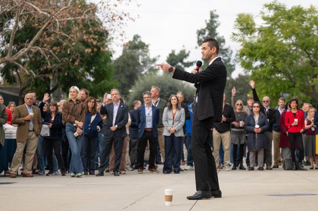 NASA image: Administrator Isaacman Visits JPL