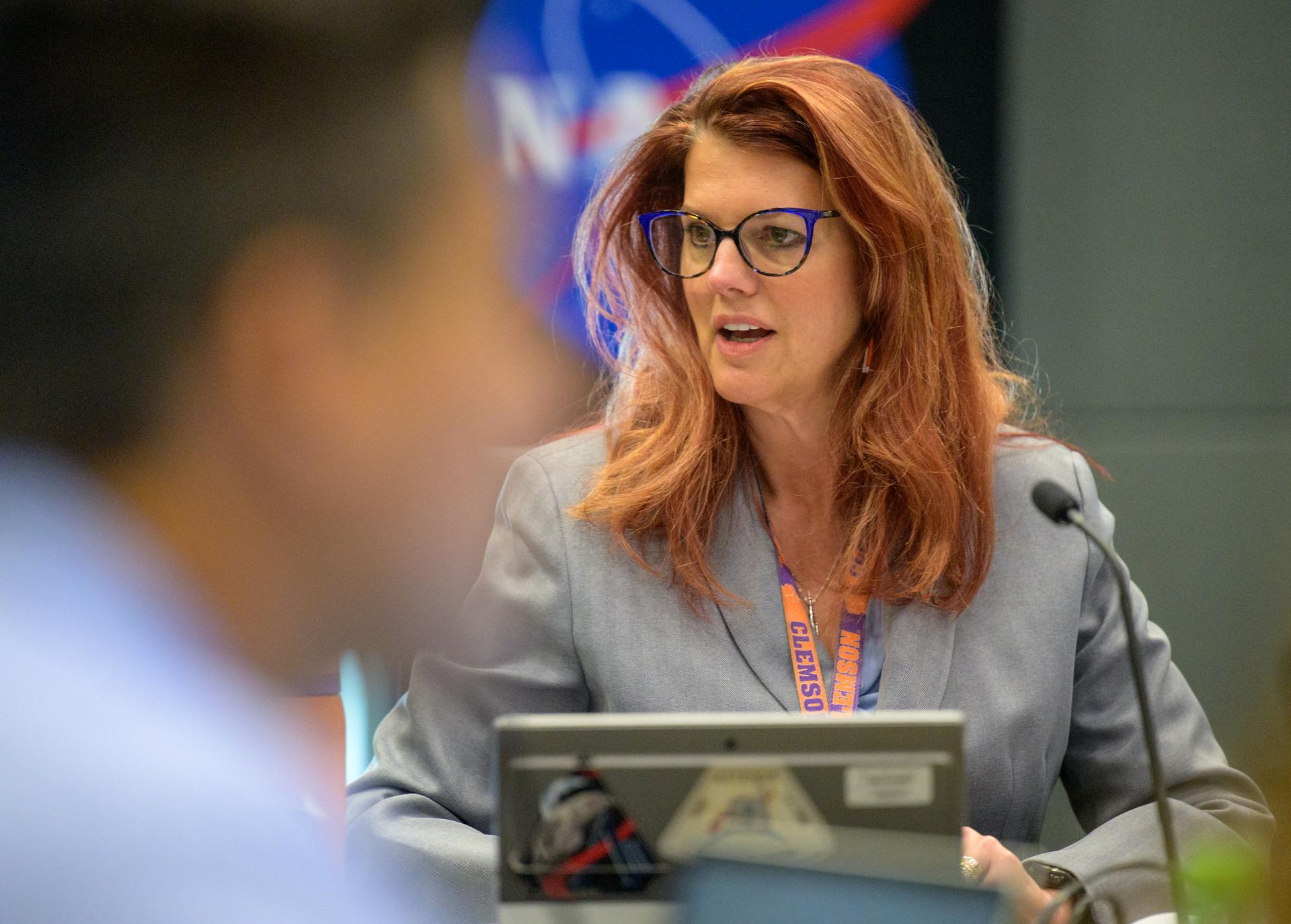 Charlie Blackwell-Thompson, Artemis II launch director, is seen as teams meet for the Artemis II launch countdown pre-test briefing, Saturday, March 28, 2026, at NASA’s Kennedy Space Center, Operations Support Building II in Florida. Photo Credit: (NASA/Bill Ingalls)