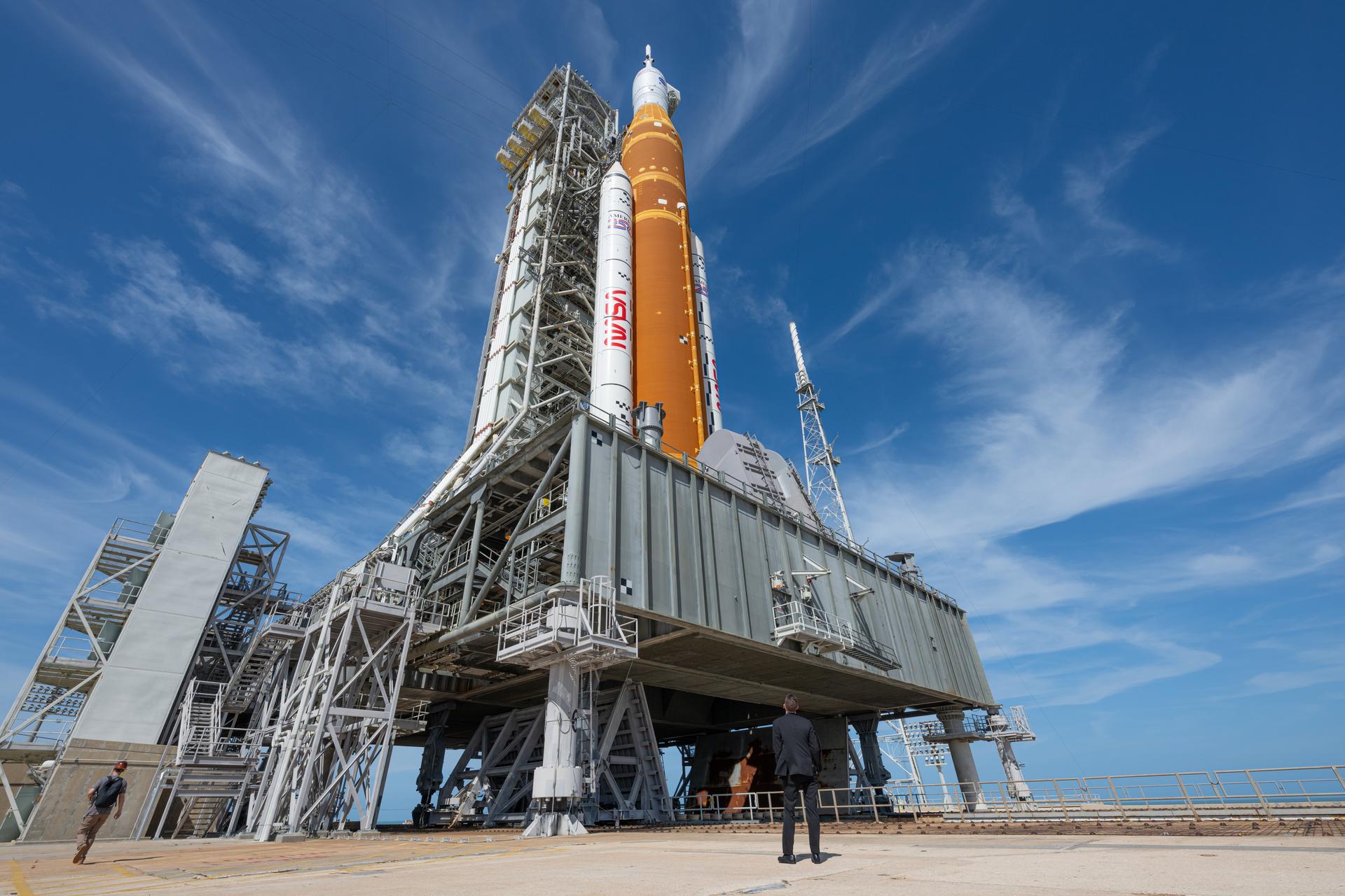 Administrator Isaacman Visits Launch Complex 39B