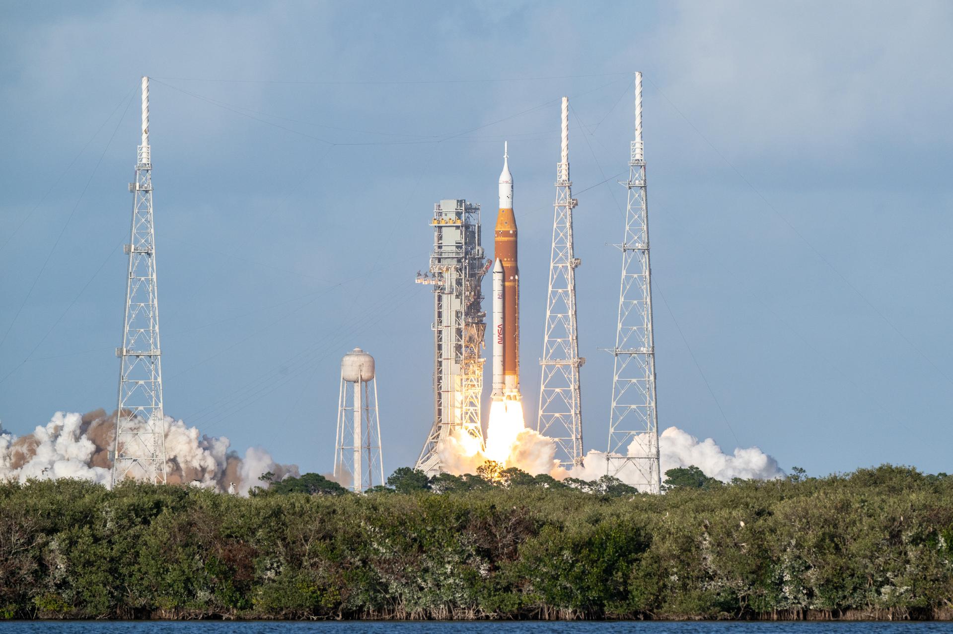 NASA’s Space Launch System rocket carrying the Orion spacecraft with NASA astronauts Reid Wiseman, commander; Victor Glover, pilot; Christina Koch, mission specialist; and CSA (Canadian Space Agency) astronaut Jeremy Hansen, mission specialist onboard launches on the Artemis II mission, Wednesday, April 1, 2026, from Launch Complex 39B at NASA’s Kennedy Space Center in Florida. NASA’s Artemis II mission will take Wiseman, Glover, Koch, and Hansen on a 10-day journey around the Moon and back aboard their Orion spacecraft. The quartet launched at 6:35 p.m. EDT, from Launch Complex 39B at the Kennedy Space Center. Photo Credit: (NASA/Keegan Barber)