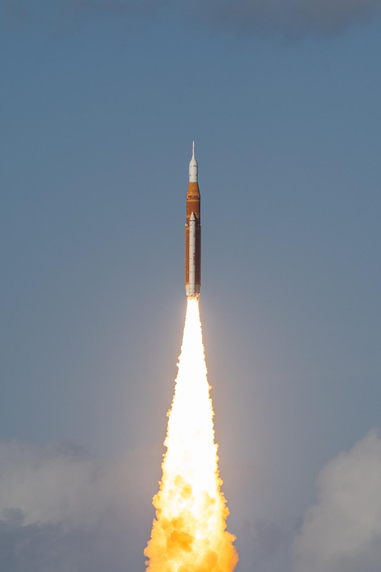 NASA’s Space Launch System rocket carrying the Orion spacecraft with NASA astronauts Reid Wiseman, commander; Victor Glover, pilot; Christina Koch, mission specialist; and CSA (Canadian Space Agency) astronaut Jeremy Hansen, mission specialist onboard launches on the Artemis II mission, Wednesday, April 1, 2026, from Launch Complex 39B at NASA’s Kennedy Space Center in Florida. NASA’s Artemis II mission will take Wiseman, Glover, Koch, and Hansen on a 10-day journey around the Moon and back aboard their Orion spacecraft. The quartet launched at 6:35 p.m. EDT, from Launch Complex 39B at the Kennedy Space Center. Photo Credit: (NASA/Keegan Barber)