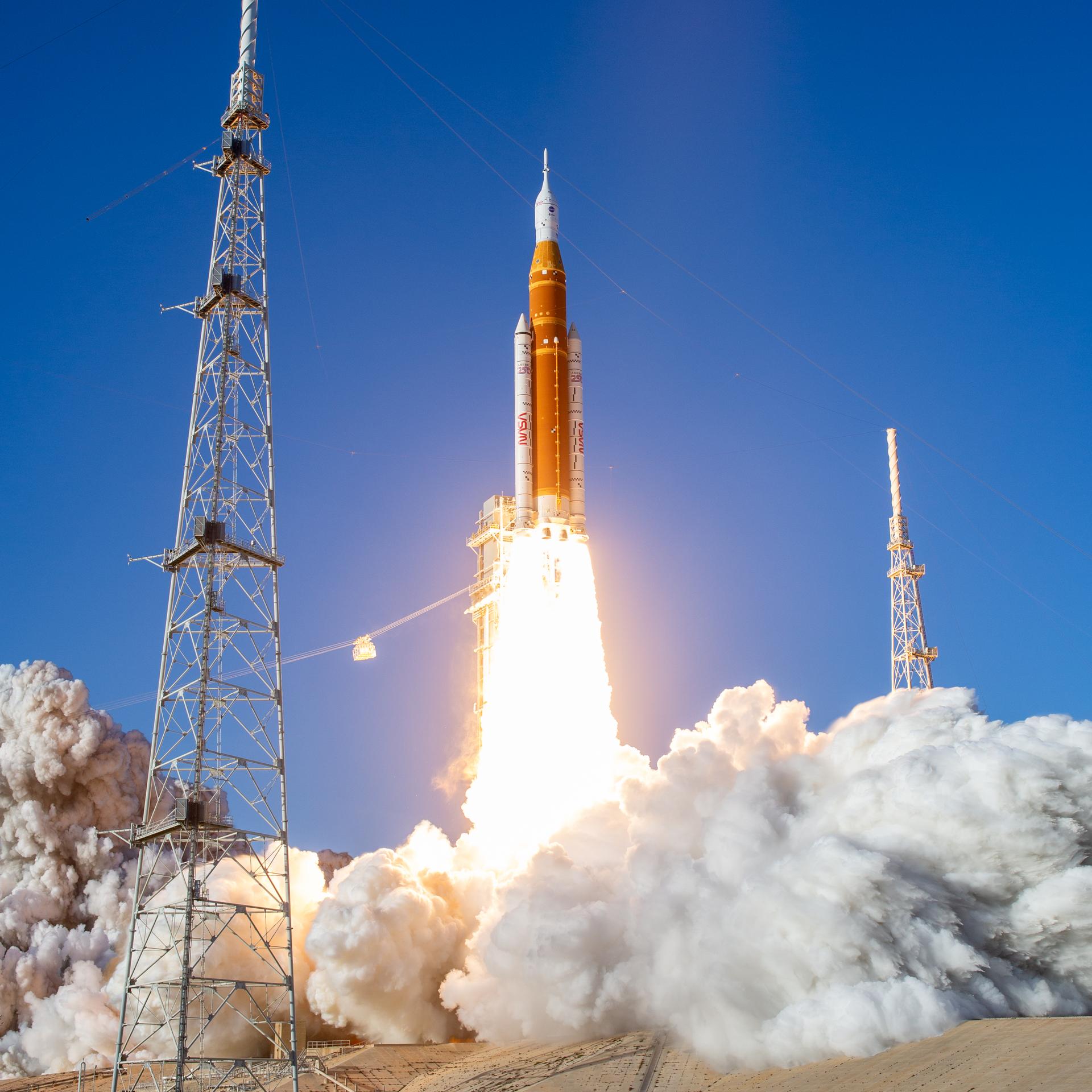 NASA’s Space Launch System rocket carrying the Orion spacecraft with NASA astronauts Reid Wiseman, commander; Victor Glover, pilot; Christina Koch, mission specialist; and CSA (Canadian Space Agency) astronaut Jeremy Hansen, mission specialist onboard launches on the Artemis II mission, Wednesday, April 1, 2026, from Launch Complex 39B at NASA’s Kennedy Space Center in Florida. NASA’s Artemis II mission will take Wiseman, Glover, Koch, and Hansen on a 10-day journey around the Moon and back aboard their Orion spacecraft. The quartet launched at 6:35 p.m. EDT, from Launch Complex 39B at the Kennedy Space Center. Photo Credit: (NASA/Keegan Barber)
