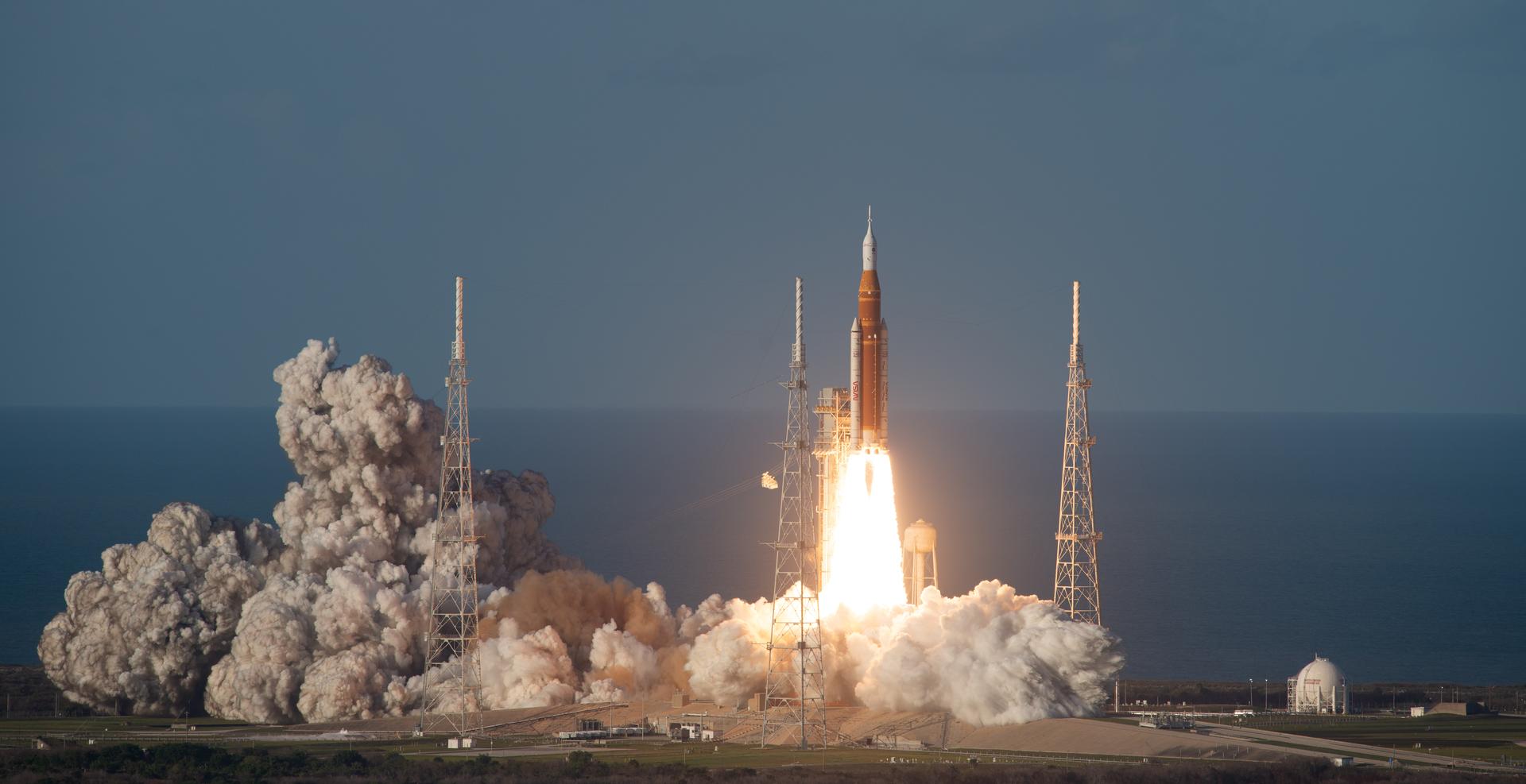 NASA’s Space Launch System rocket carrying the Orion spacecraft with NASA astronauts Reid Wiseman, commander; Victor Glover, pilot; Christina Koch, mission specialist; and CSA (Canadian Space Agency) astronaut Jeremy Hansen, mission specialist onboard launches on the Artemis II mission, Wednesday, April 1, 2026, from Launch Complex 39B at NASA’s Kennedy Space Center in Florida. NASA’s Artemis II mission will take Wiseman, Glover, Koch, and Hansen on a 10-day journey around the Moon and back aboard their Orion spacecraft. The quartet launched at 6:35 p.m. EDT, from Launch Complex 39B at the Kennedy Space Center. Photo Credit: (NASA/Joel Kowsky)
