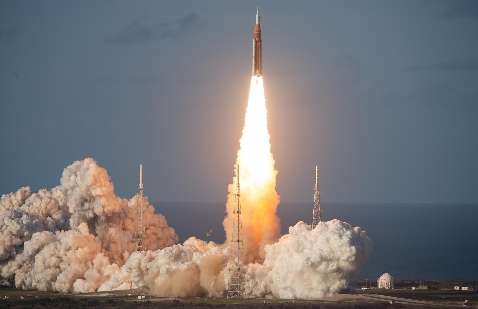 NASA’s Space Launch System rocket carrying the Orion spacecraft with NASA astronauts Reid Wiseman, commander; Victor Glover, pilot; Christina Koch, mission specialist; and CSA (Canadian Space Agency) astronaut Jeremy Hansen, mission specialist onboard launches on the Artemis II mission, Wednesday, April 1, 2026, from Launch Complex 39B at NASA’s Kennedy Space Center in Florida. NASA’s Artemis II mission will take Wiseman, Glover, Koch, and Hansen on a 10-day journey around the Moon and back aboard their Orion spacecraft. The quartet launched at 6:35 p.m. EDT, from Launch Complex 39B at the Kennedy Space Center. Photo Credit: (NASA/Joel Kowsky)