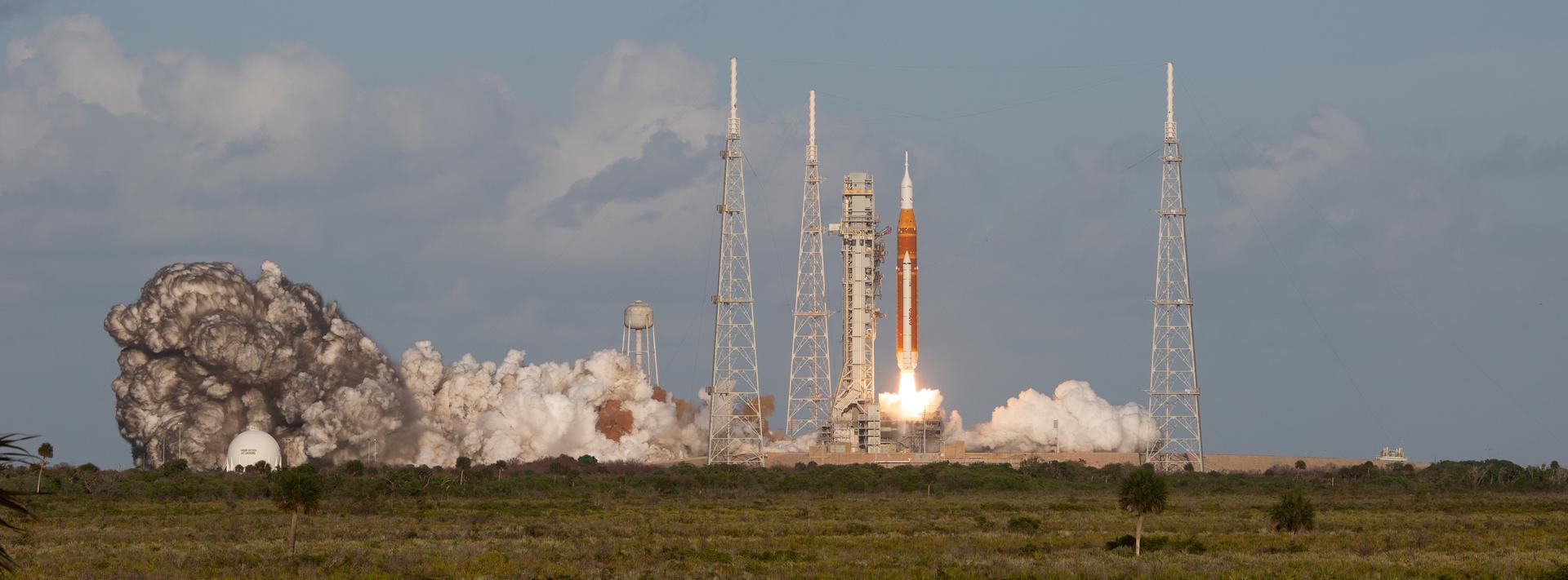 NASA’s Space Launch System rocket carrying the Orion spacecraft with NASA astronauts Reid Wiseman, commander; Victor Glover, pilot; Christina Koch, mission specialist; and CSA (Canadian Space Agency) astronaut Jeremy Hansen, mission specialist onboard launches on the Artemis II mission, Wednesday, April 1, 2026, from Launch Complex 39B at NASA’s Kennedy Space Center in Florida. NASA’s Artemis II mission will take Wiseman, Glover, Koch, and Hansen on a 10-day journey around the Moon and back aboard their Orion spacecraft. The quartet launched at 6:35 p.m. EDT, from Launch Complex 39B at the Kennedy Space Center. Photo Credit: (NASA/Joel Kowsky)