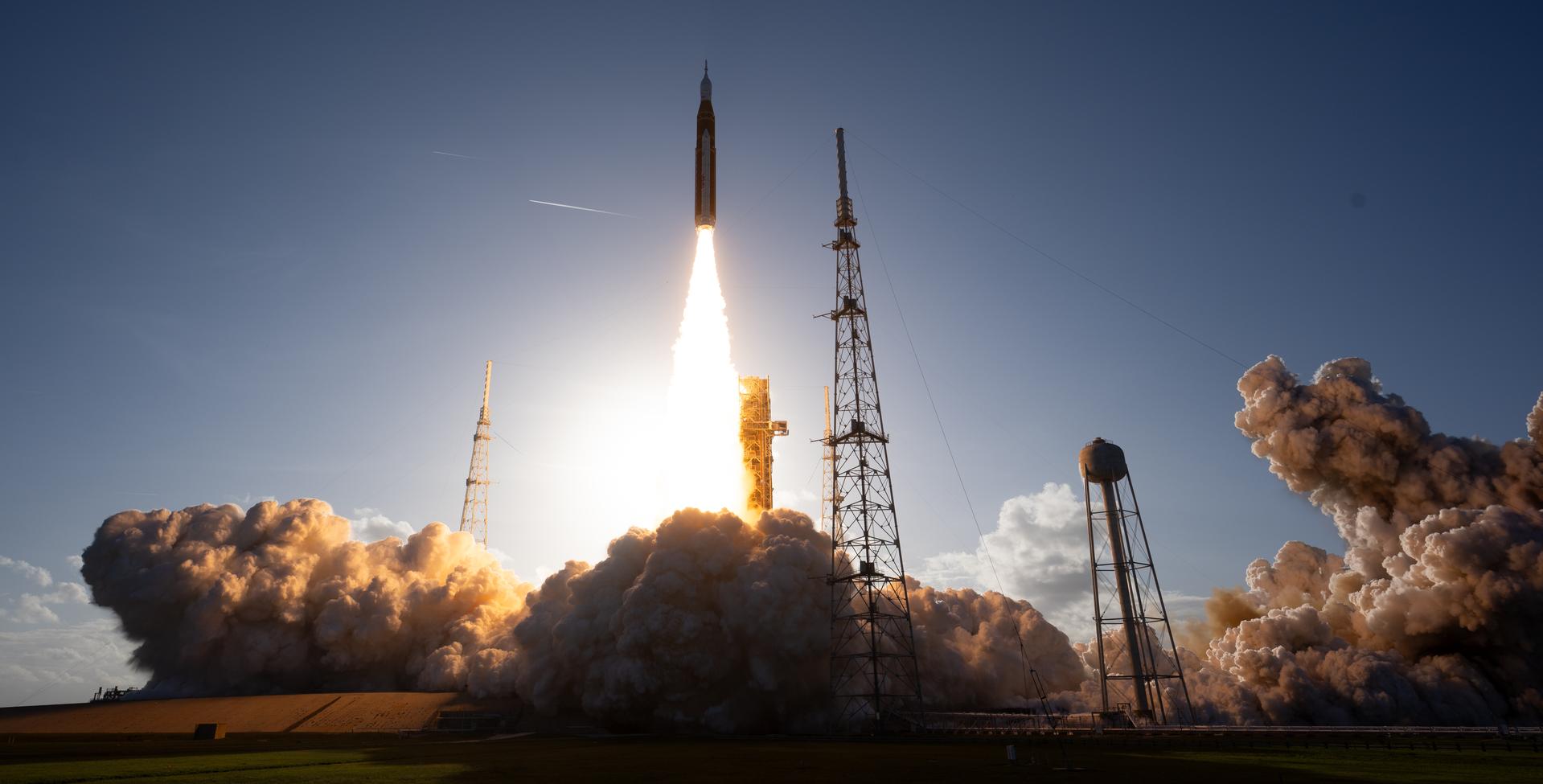NASA’s Space Launch System rocket carrying the Orion spacecraft with NASA astronauts Reid Wiseman, commander; Victor Glover, pilot; Christina Koch, mission specialist; and CSA (Canadian Space Agency) astronaut Jeremy Hansen, mission specialist onboard launches on the Artemis II mission, Wednesday, April 1, 2026, from Launch Complex 39B at NASA’s Kennedy Space Center in Florida. NASA’s Artemis II mission will take Wiseman, Glover, Koch, and Hansen on a 10-day journey around the Moon and back aboard their Orion spacecraft. The quartet launched at 6:35 p.m. EDT, from Launch Complex 39B at the Kennedy Space Center. Photo Credit: (NASA/Bill Ingalls)