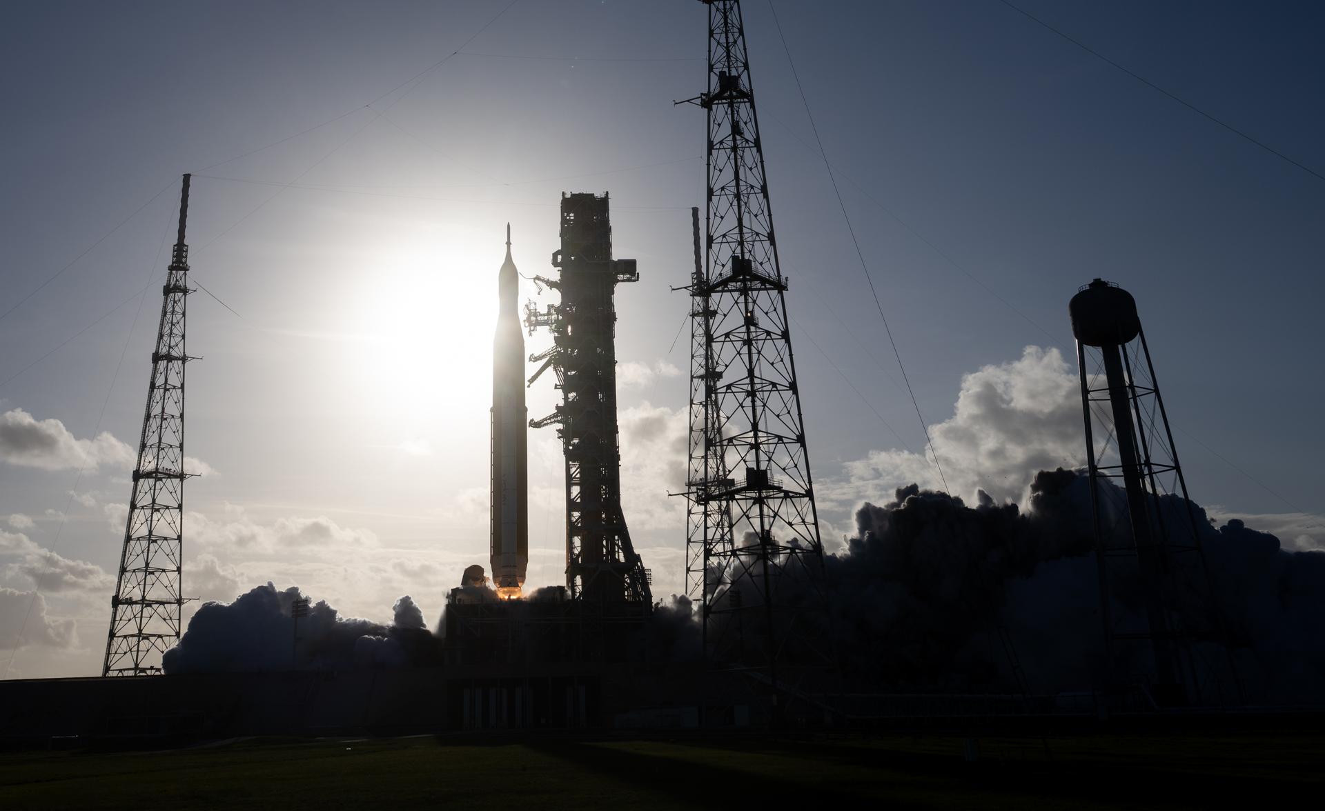 NASA’s Space Launch System rocket carrying the Orion spacecraft with NASA astronauts Reid Wiseman, commander; Victor Glover, pilot; Christina Koch, mission specialist; and CSA (Canadian Space Agency) astronaut Jeremy Hansen, mission specialist onboard launches on the Artemis II mission, Wednesday, April 1, 2026, from Launch Complex 39B at NASA’s Kennedy Space Center in Florida. NASA’s Artemis II mission will take Wiseman, Glover, Koch, and Hansen on a 10-day journey around the Moon and back aboard their Orion spacecraft. The quartet launched at 6:35 p.m. EDT, from Launch Complex 39B at the Kennedy Space Center. Photo Credit: (NASA/Joel Kowsky)
