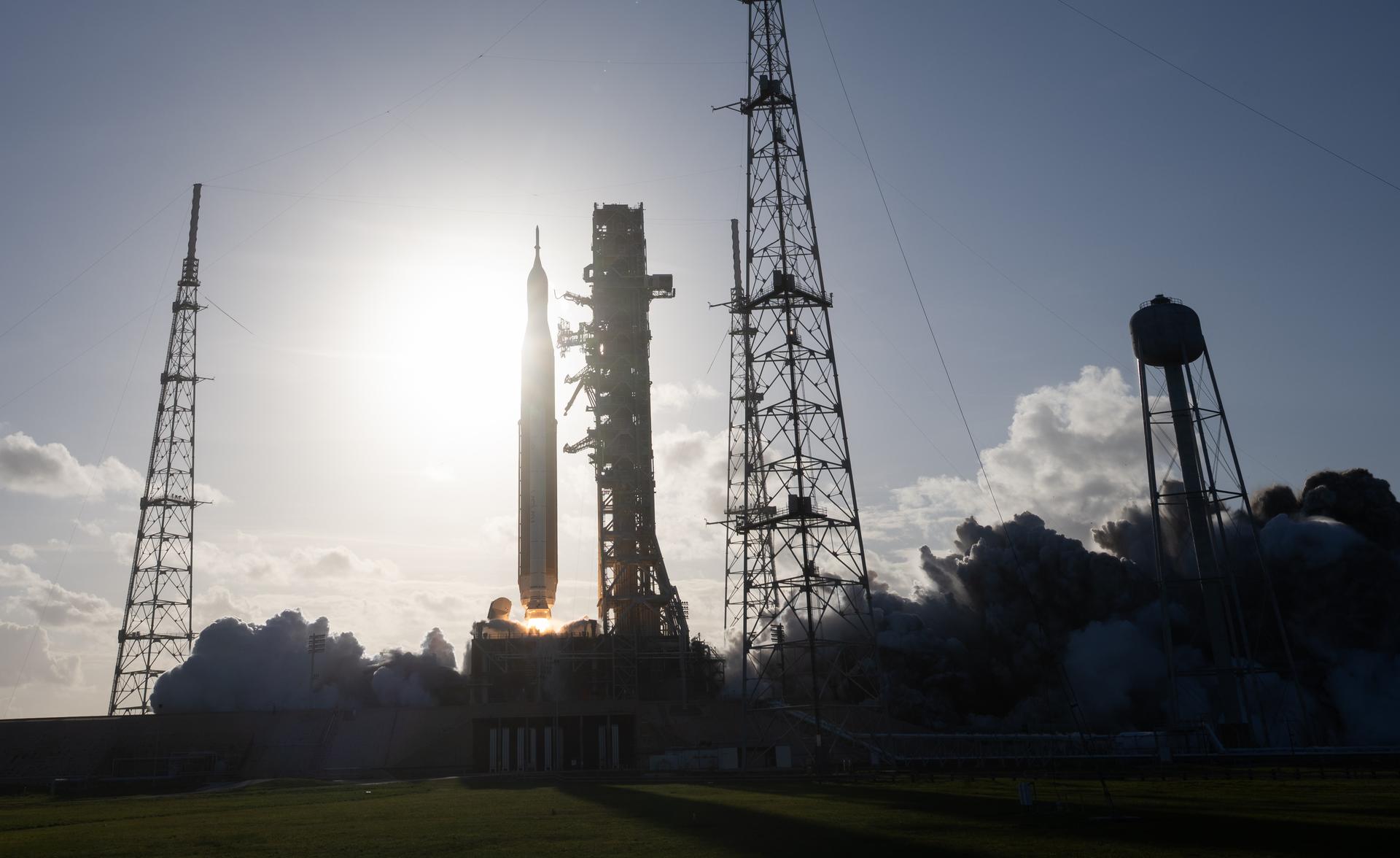 NASA’s Space Launch System rocket carrying the Orion spacecraft with NASA astronauts Reid Wiseman, commander; Victor Glover, pilot; Christina Koch, mission specialist; and CSA (Canadian Space Agency) astronaut Jeremy Hansen, mission specialist onboard launches on the Artemis II mission, Wednesday, April 1, 2026, from Launch Complex 39B at NASA’s Kennedy Space Center in Florida. NASA’s Artemis II mission will take Wiseman, Glover, Koch, and Hansen on a 10-day journey around the Moon and back aboard their Orion spacecraft. The quartet launched at 6:35 p.m. EDT, from Launch Complex 39B at the Kennedy Space Center. Photo Credit: (NASA/Joel Kowsky)