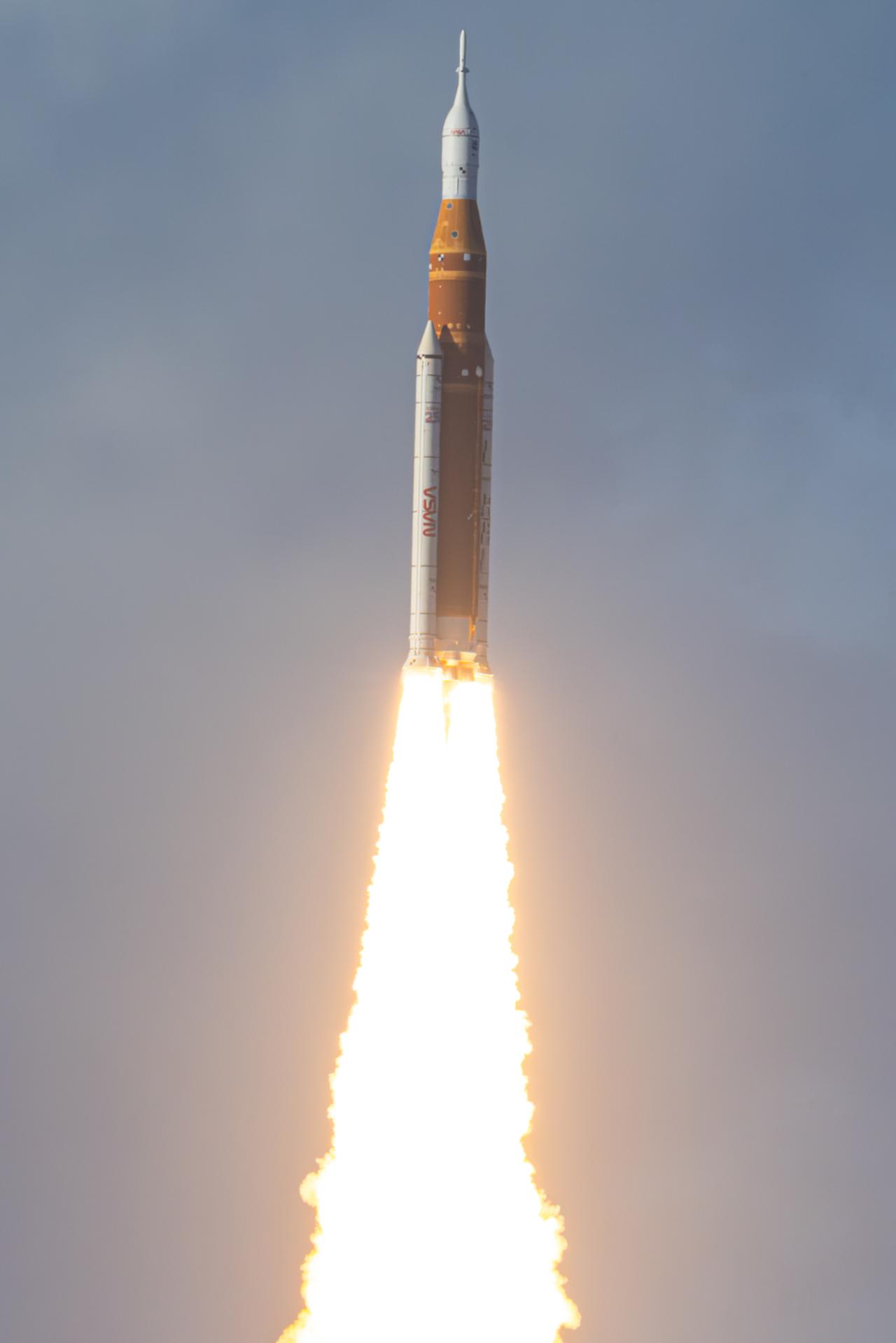 NASA’s Space Launch System (SLS) rocket and Orion spacecraft launch on the Artemis II test flight, Wednesday, Apr. 1, 2026, from Launch Complex 39B at NASA’s Kennedy Space Center in Florida. Commander Reid Wiseman, Pilot Victor Glover, and Mission Specialist Christina Koch from NASA, and Mission Specialist Jeremy Hansen from the CSA (Canadian Space Agency), will fly around the Moon and back to Earth during their approximately 10-day mission. Liftoff from Launch Complex 39B occurred at 6:35 p.m. EDT. Photo Credit: (NASA/John Kraus)