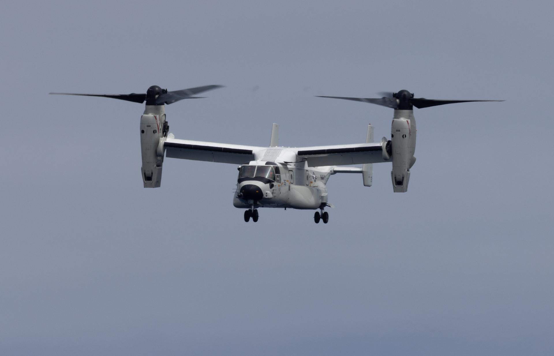 A U.S. Navy CMV-22 Osprey is seen as it approaches the flight deck of USS John P. Murtha with NASA Administrator Jared Isaacman, U.S. Navy Rear Adm. Brent DeVore, Commander, Expeditionary Strike Group Three, and U.S. Air Force Maj. Gen. Michael A. Valle, Deputy Commander, First Air Force, as NASA and U.S. military teams prepare for the the return of the Artemis II crewmembers to Earth, Friday, April 10, 2026, in the Pacific Ocean off the coast of California. NASA’s Artemis II mission is taking NASA astronauts Reid Wiseman, commander; Victor Glover, pilot; Christina Koch, mission specialist; and CSA (Canadian Space Agency) astronaut Jeremy Hansen, mission specialist on a 10-day journey around the Moon and back aboard their Orion spacecraft. Wiseman, Glover, Koch, and Hansen are scheduled to splash down off the coast of San Diego at approximately 5:07 p.m. PDT (8:07 p.m. EDT). Photo Credit: (NASA/Joel Kowsky)