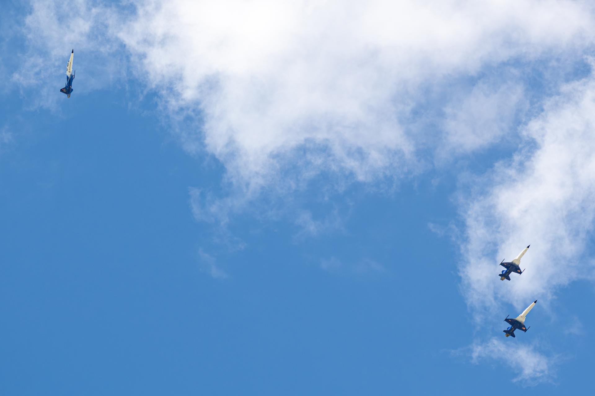 NASA Administrator Jared Isaacman arrives at the SUN ’n FUN Aerospace Expo in a formation flight with his F-5 aircraft, Wednesday, Apr. 15, 2026, in Lakeland, Fla. Photo Credit: (NASA/John Kraus)