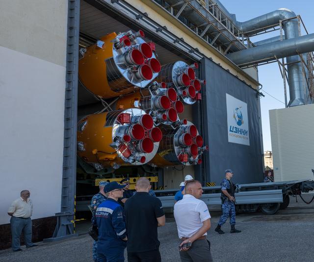 Expedition 75 Soyuz Rollout