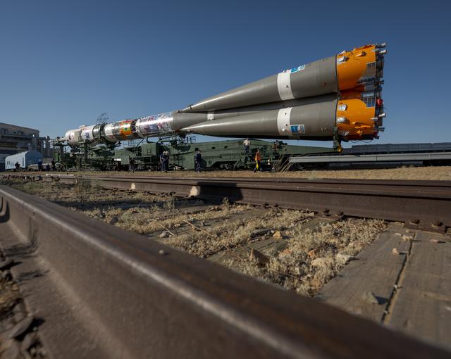 Expedition 75 Soyuz Rollout